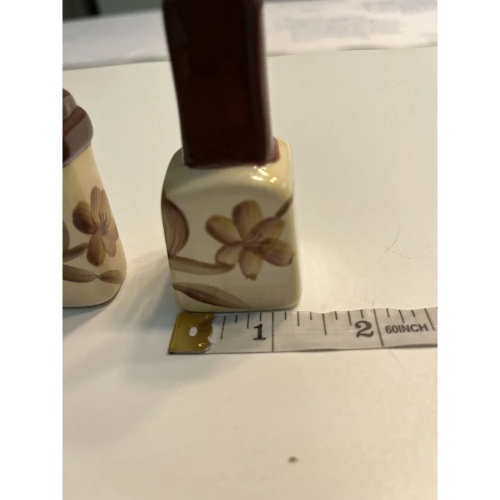 Vintage Vogue Collection Salt & Pepper Shaker Lipstick and Nail Polish